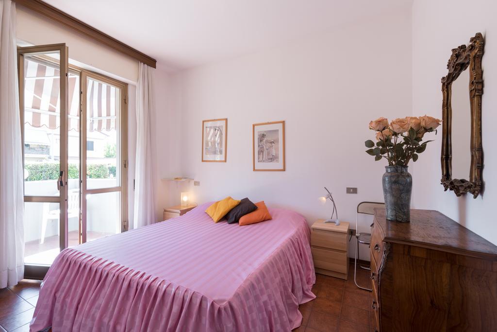 Comfort Beach House Marina di Massa Εξωτερικό φωτογραφία