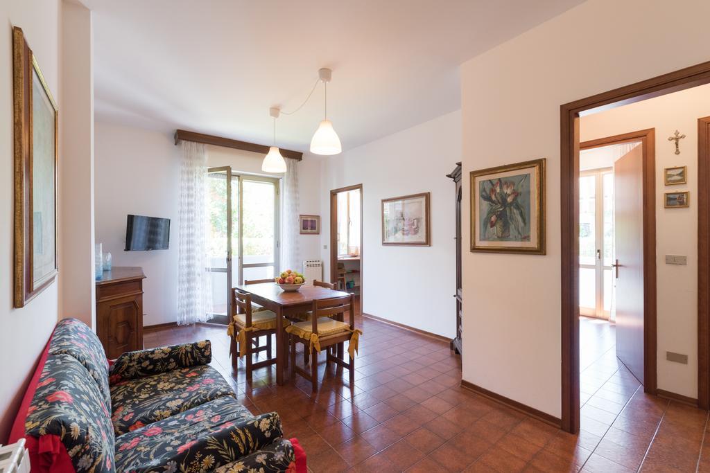 Comfort Beach House Marina di Massa Εξωτερικό φωτογραφία
